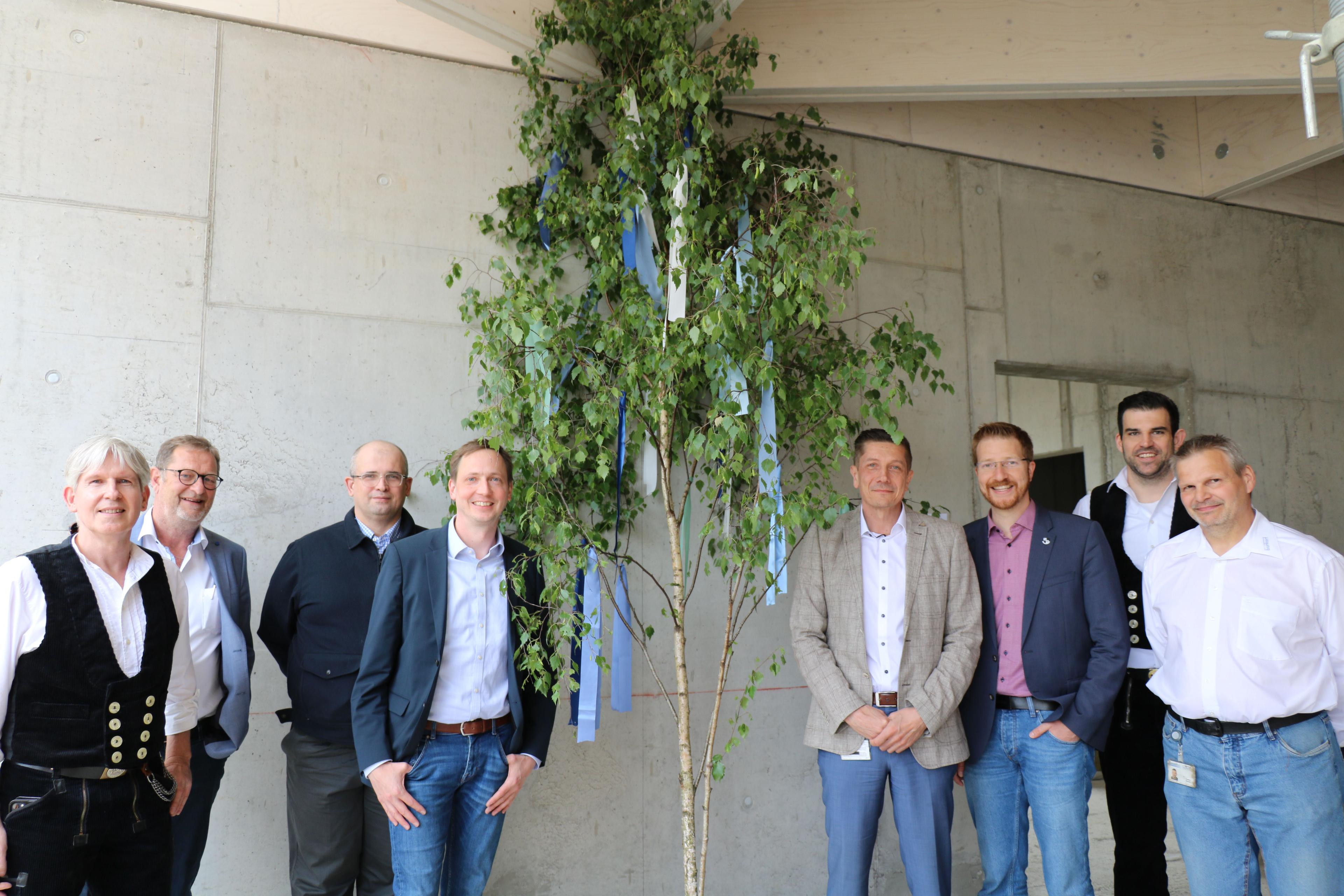 Richtfest bei Bürkert: Ausbau des Standorts Gerabronn geht planmäßig voran