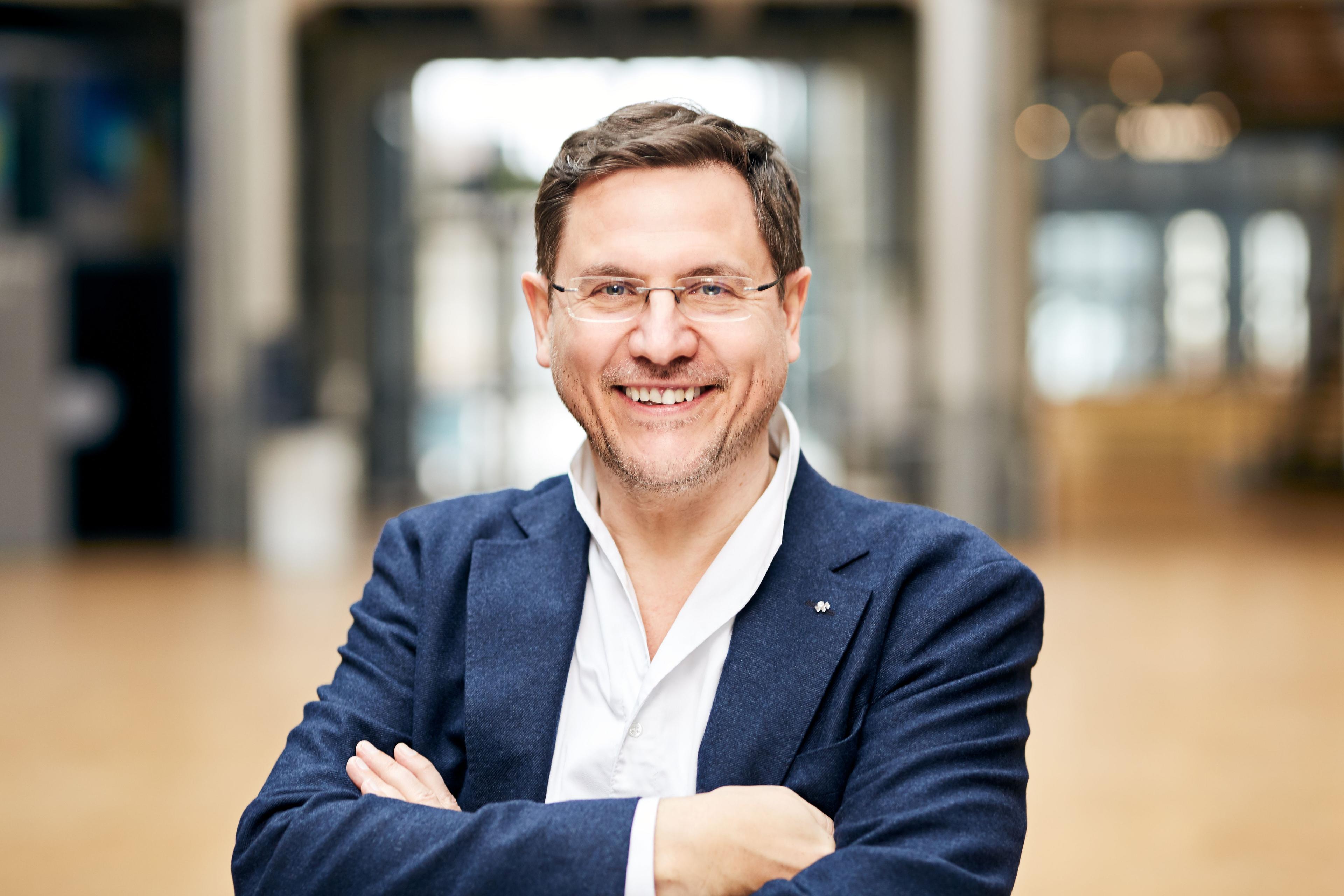 Carsten Kraus: KI als wichtiges Werkzeug begreifen! 