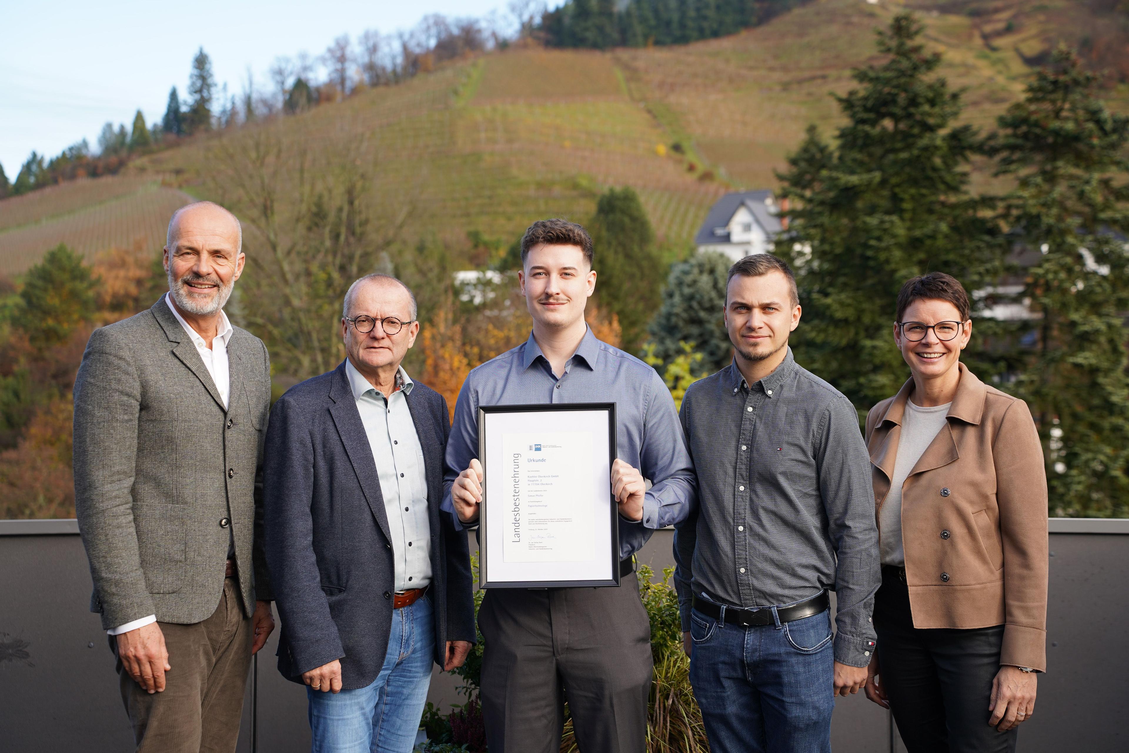 Simon Pfeifer ist Bundesbester Papiertechnologe