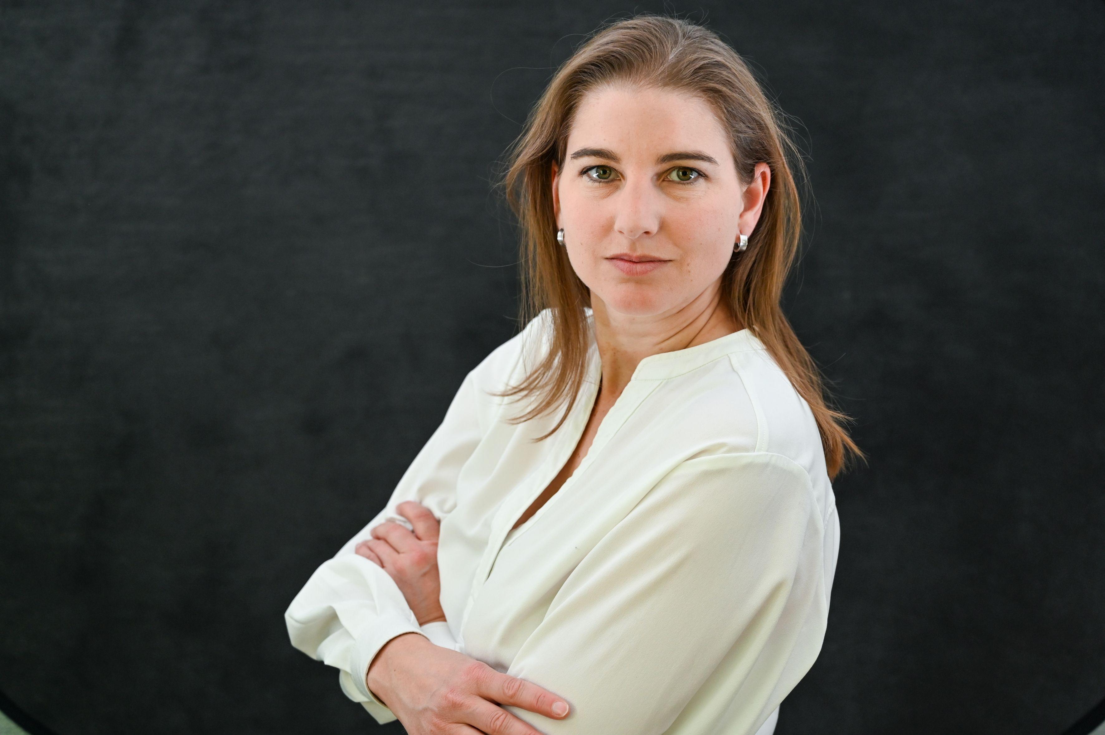 Das Bild zeigt Nicole Luttenberger.