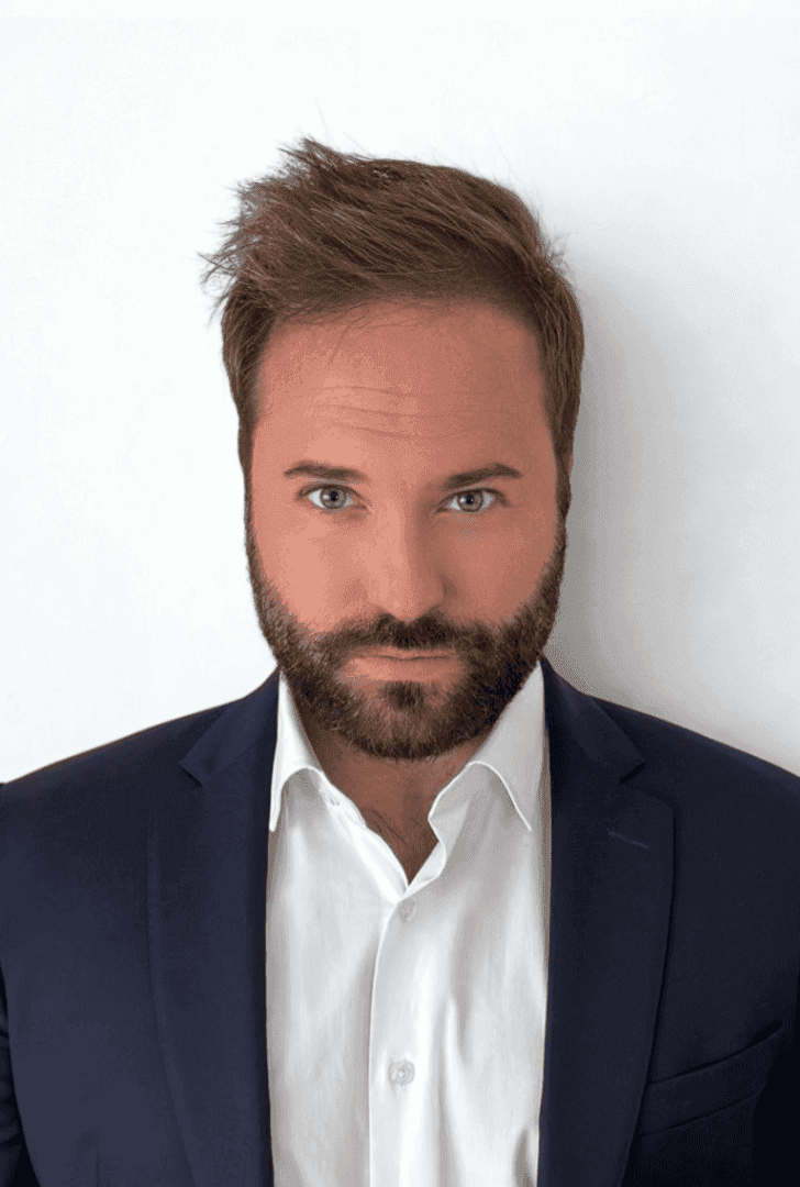 Profilbild von Jun-Prof. Julian Schenkenhofer.