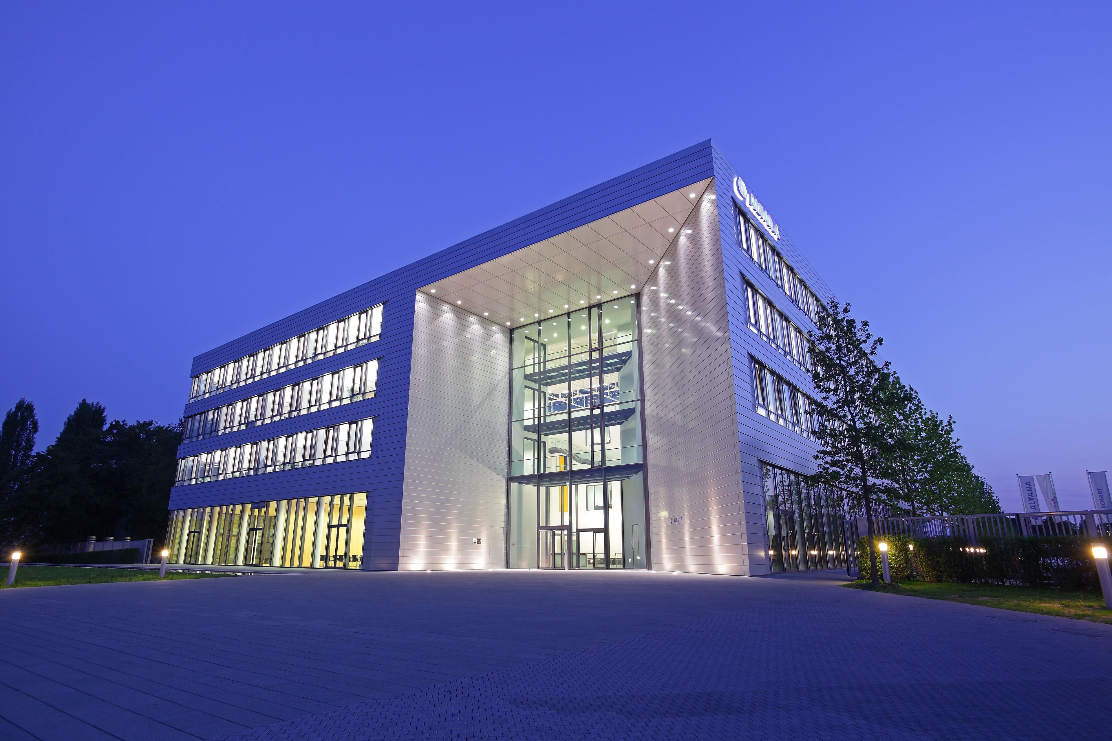 Altana steigert operativen Umsatz