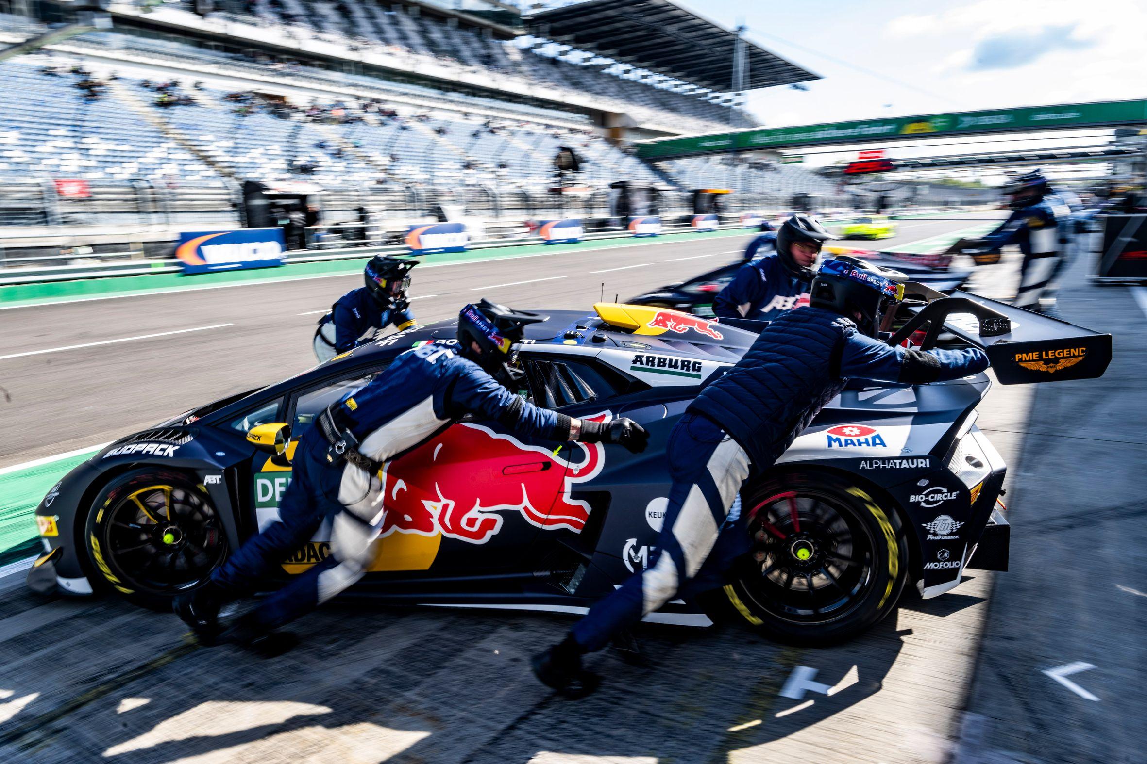 Erfolgreiches Motorsport-Sponsoring bei Arburg und Abt