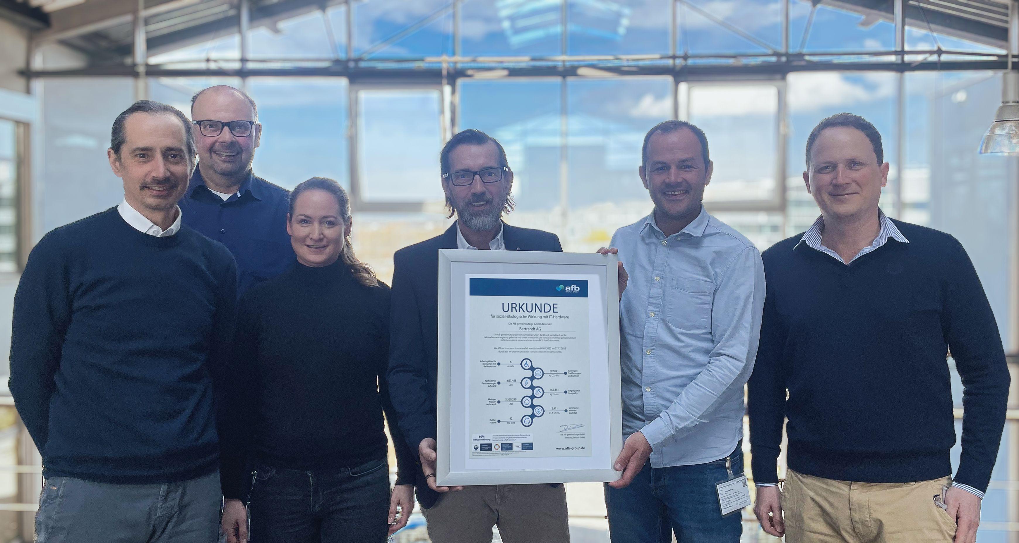 Erfolgreiche Zusammenarbeit zwischen Bertrandt und afb social & green IT